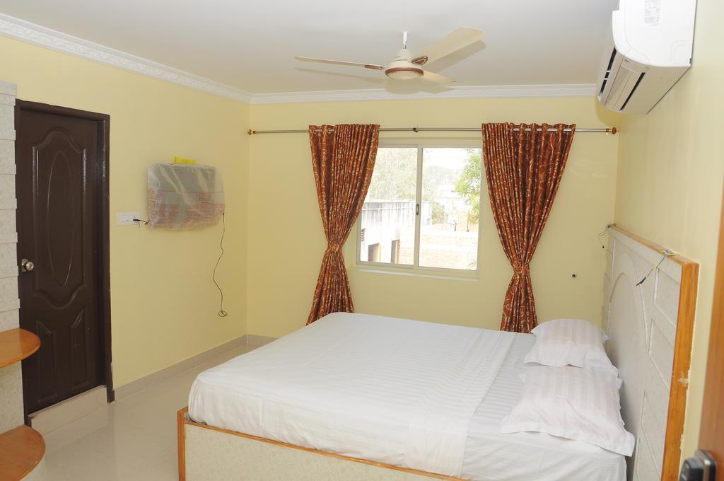 Hariharan Residency - Poonamallee Hotel Ченай Екстериор снимка